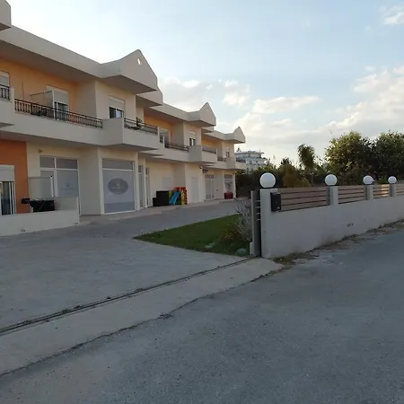 Yiannis Apartment *